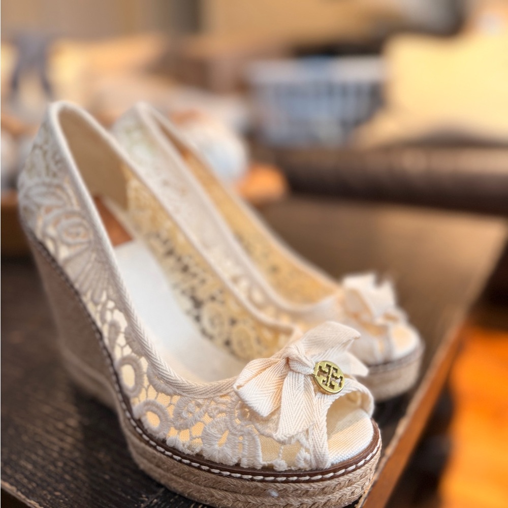 Tory Burch Cream Lace Wedges Espadrilles